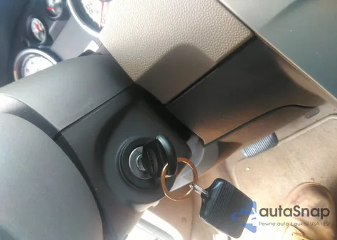 2010 Ford Focus Se из США, поврежденный, VIN 1FAHP3FN4AW153794